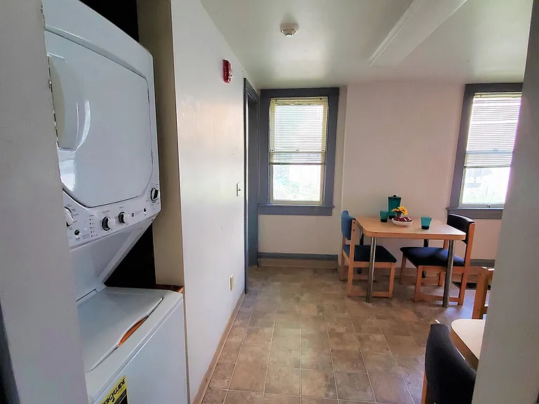 105 Dryden Ct — Photo 5
