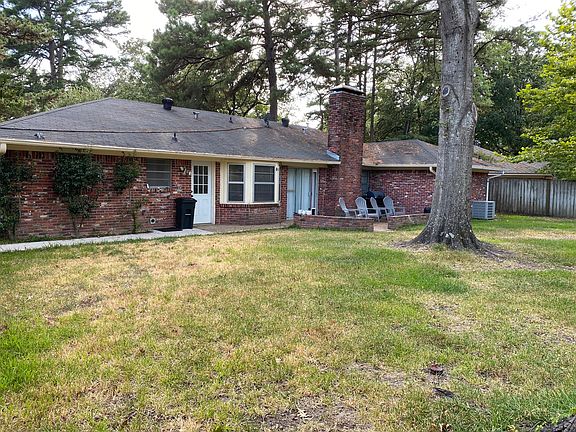 2nd image of 318 Clemson Dr