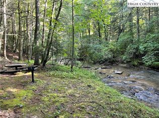 13 & 14 Timberwilde Rd, Laurel Springs, NC 28644