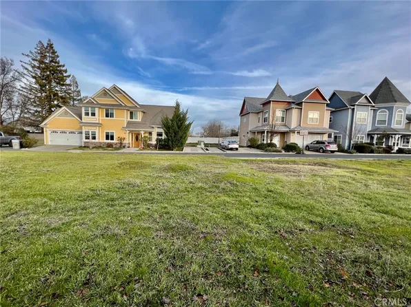 2021 Hampton Park #1, Lakeport, CA 95453