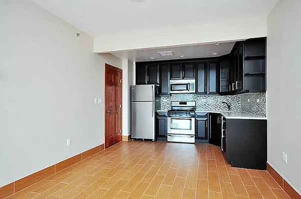 Rented by Astoria NY Condos | media 14