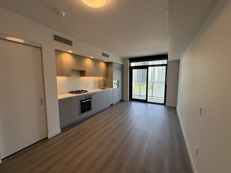 6608 Sussex Ave #1306 — Photo 7