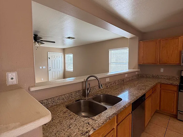 12622 W Corrine Dr — Photo 8