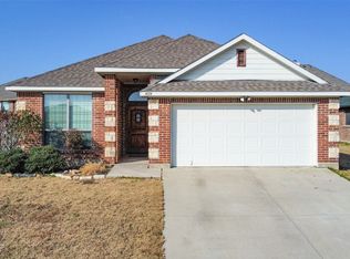 4014 Windmill Dr, Sanger, TX 76266