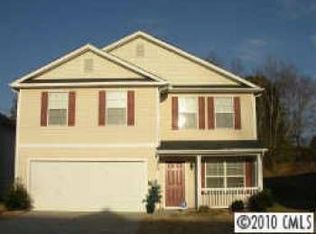 2213 Gooseberry Rd, Charlotte, NC 28208