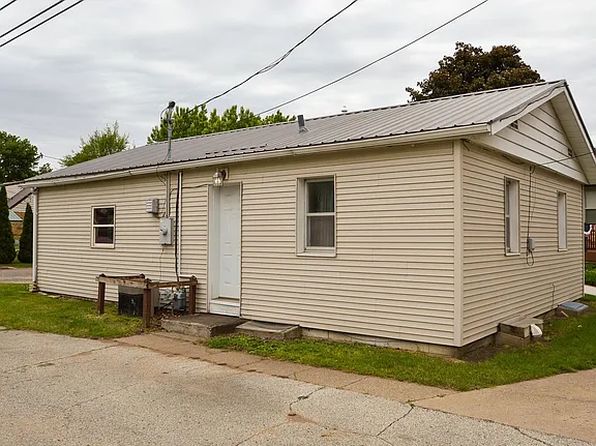 109 W Pine St