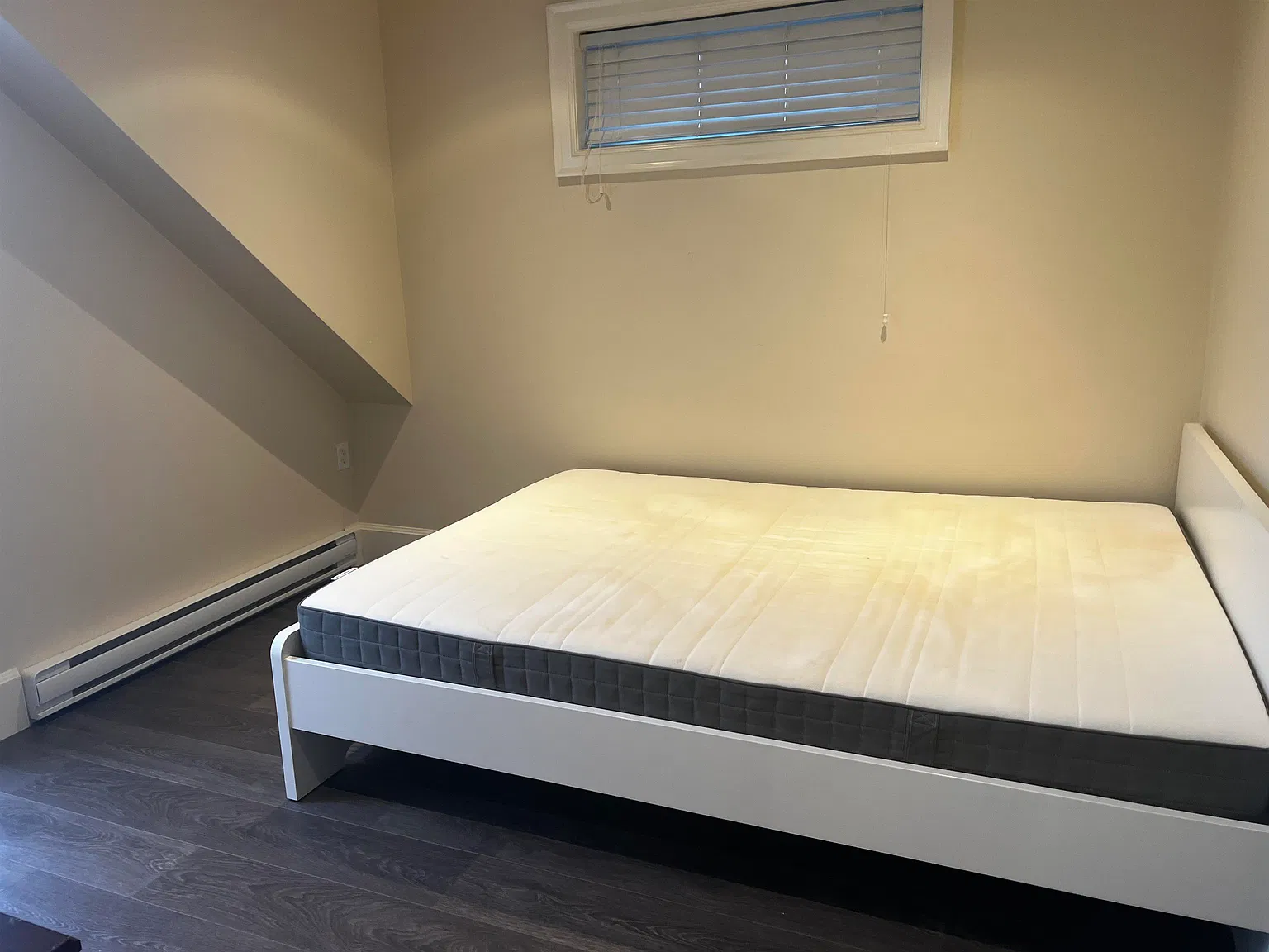 3 bed, 700 sqft, $2,450 — Photo 3