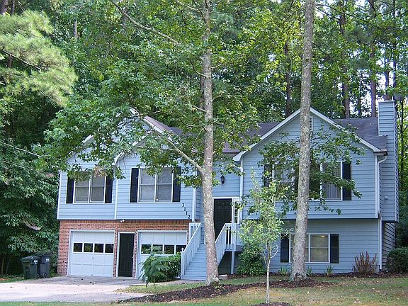 3rd image of 3112 Goldenrod Ln SW