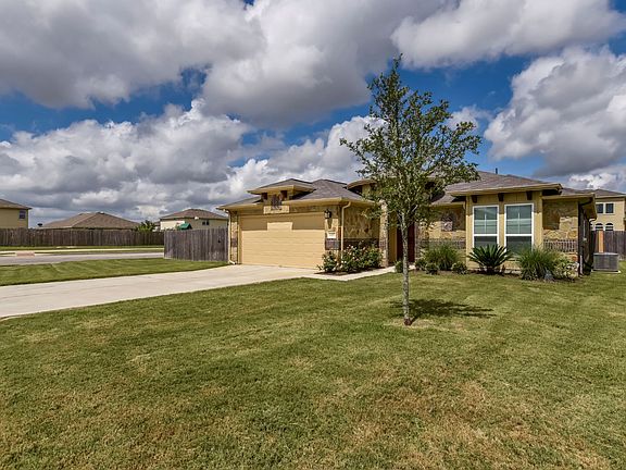 2nd image of 1001 Blackman Ct