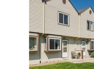 7628 Clover Hill Dr, Colorado Springs, CO 80920