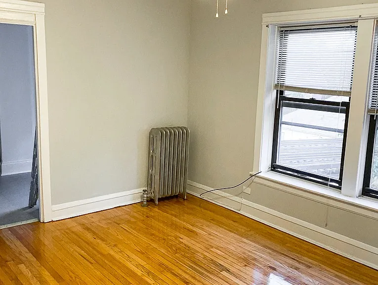 4625-35 N. Winchester Ave. — Photo 3