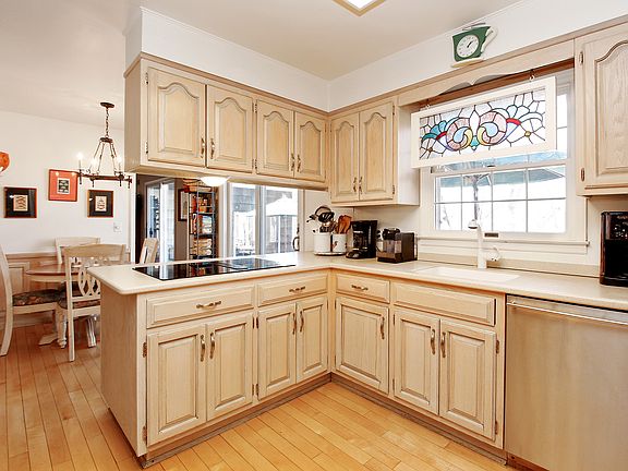 4th image of 29 Mulligan Ln