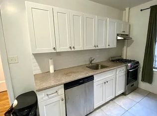 28-46 34th St #1D, Astoria, NY 11103