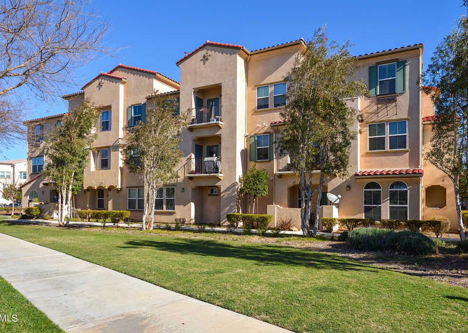 1st image of 311 Riverpark Blvd Unit 206