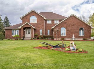 42720 Meadow Wood Ln, Central Elgin, ON N0L2L0