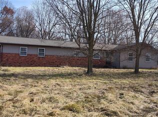 667 Chilson Rd, Howell, MI 48843