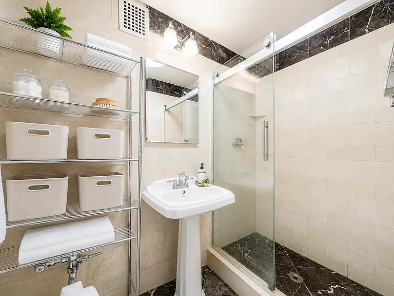 10 W 74th St #2D — Photo 10