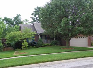 9513 Farmstead Ln, Louisville, KY 40291