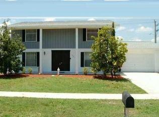 1243 Kinglet Ter, Wellington, FL 33414