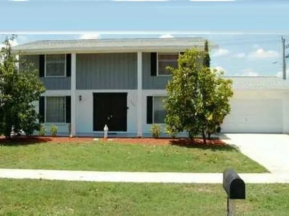 1243 Kinglet Ter, Wellington, FL 33414