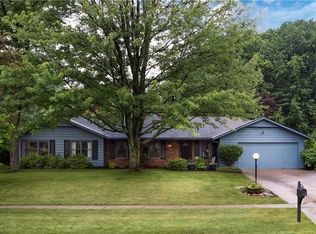 32635 Hidden Tree Cir, North Ridgeville, OH 44039