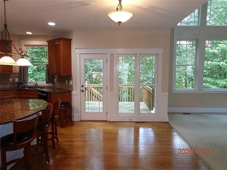 3785 Creekview Ridge Dr NE — Photo 16