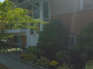 8911 2nd St, Lanham, MD 20706