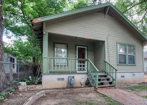 2nd image of 1212 Taylor St