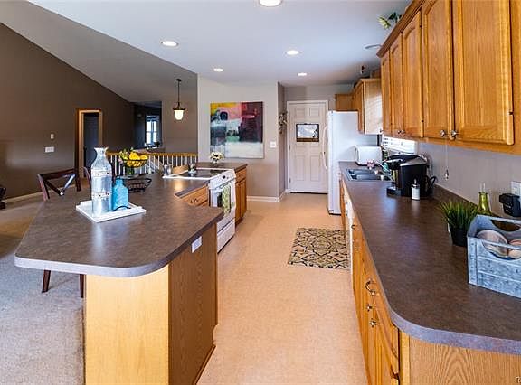 4th image of 12760 Carolyn Way