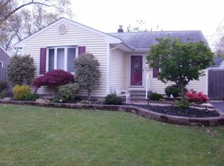 52 Sunset Ave, Old Bridge, NJ 08857