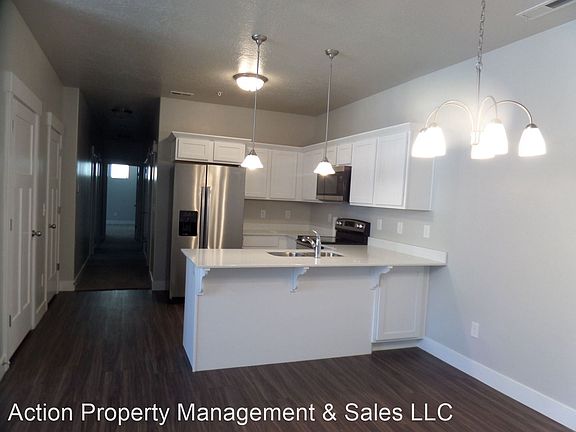 4th image of 1831 W Newcastle Ln #D204