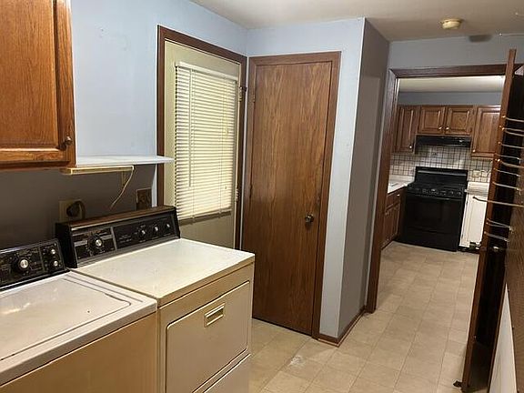 4th image of 417 N 13th STREET