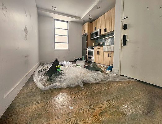 5th image of 111 Van Buren St #3R