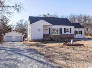 5805 Whitmore St, Omaha, NE 68152