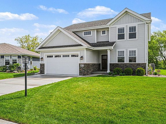 2nd image of 10671 Moraine Dr