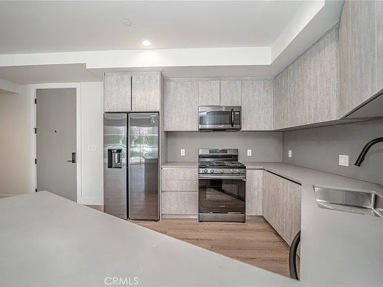 2828 London St #207 — Photo 5