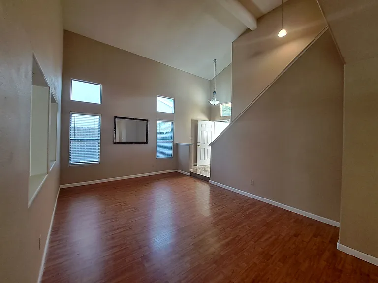 9507 Salinger St — Photo 8