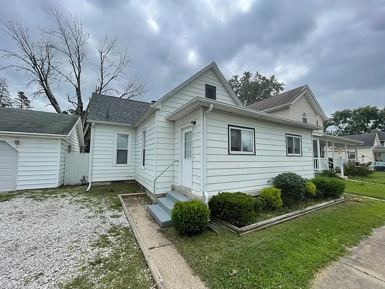 1627 Blaine Ave — Photo 38