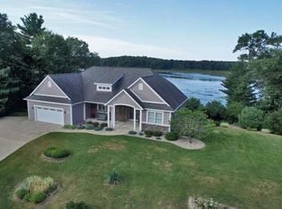 7217 Oak Shore Dr, Twin Lake, MI 49457