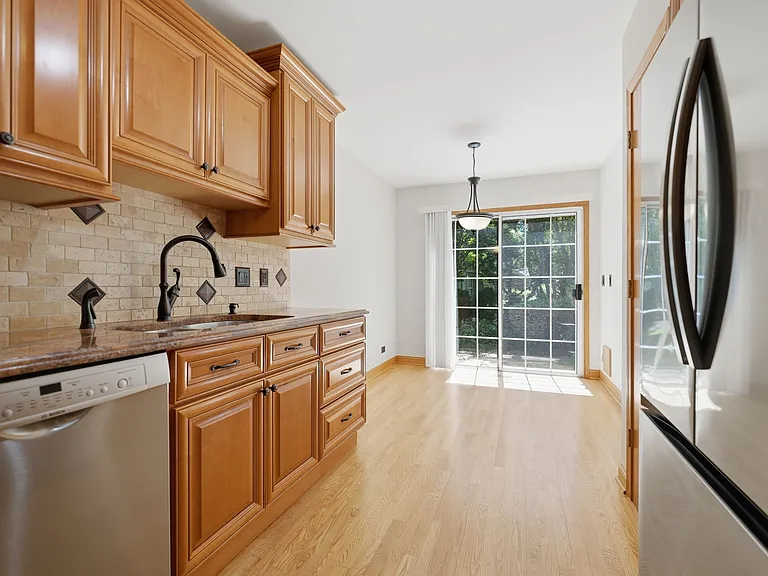 141 Crescent Ln #141 — Photo 10