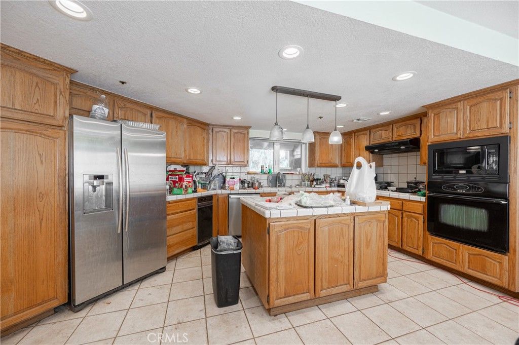 8138 Clayvale Rd, Agua Dulce, CA - More