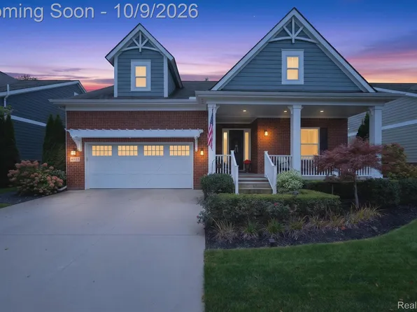49777 Hancock St, Canton, MI 48188
