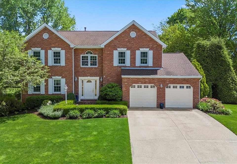 1st image of 208 Trillium Dr