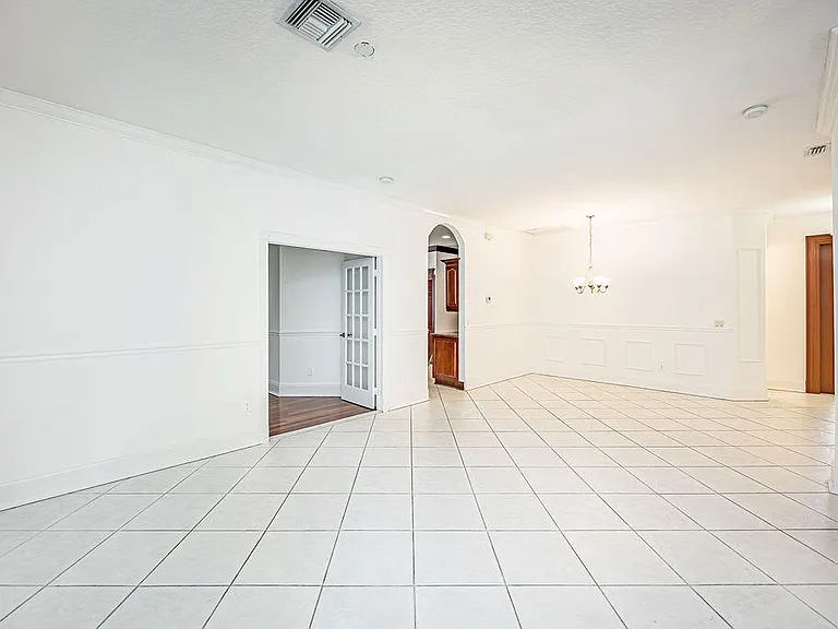 10704 Oak Bend Way #10704 — Photo 11