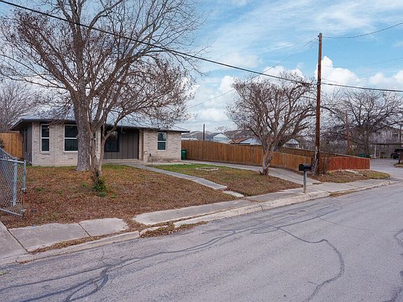 3rd image of 1723 Socorro