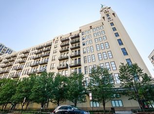 758 N Larrabee St APT 520, Chicago, IL 60654