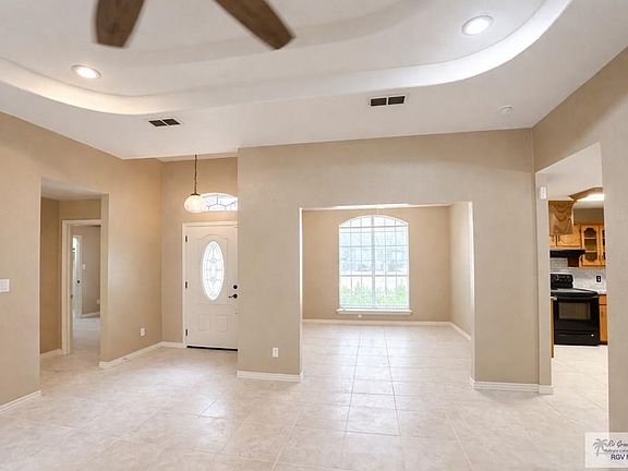 2nd image of 1830 Swan Ln