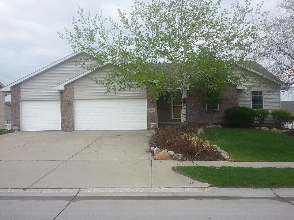 1st image of 10015 S 202nd St