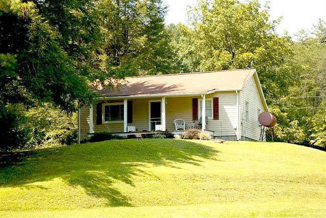 1st image of 4504 Pinefrost Pl