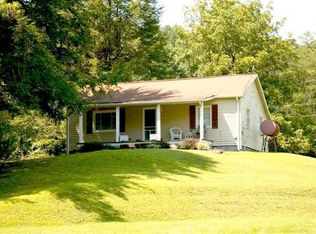 4504 Pinefrost Pl, Lenoir, NC 28645